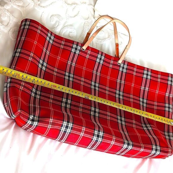 Red Canvas Inspired Plaid Tote  by  Lord and Taylor🎀 - Picture 10 of 16